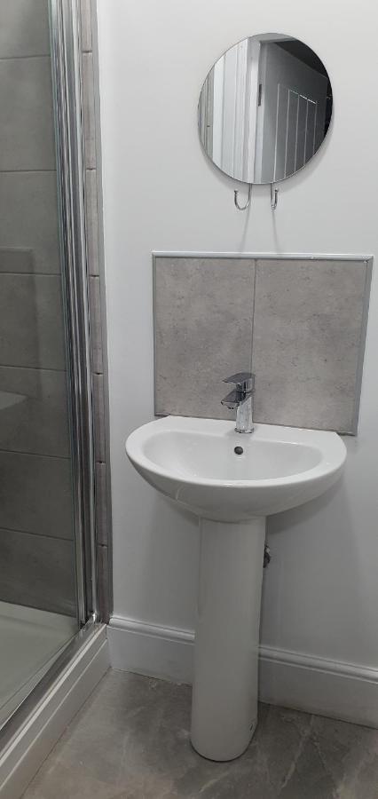 Coventry Elite House Aparthotel ภายนอก รูปภาพ