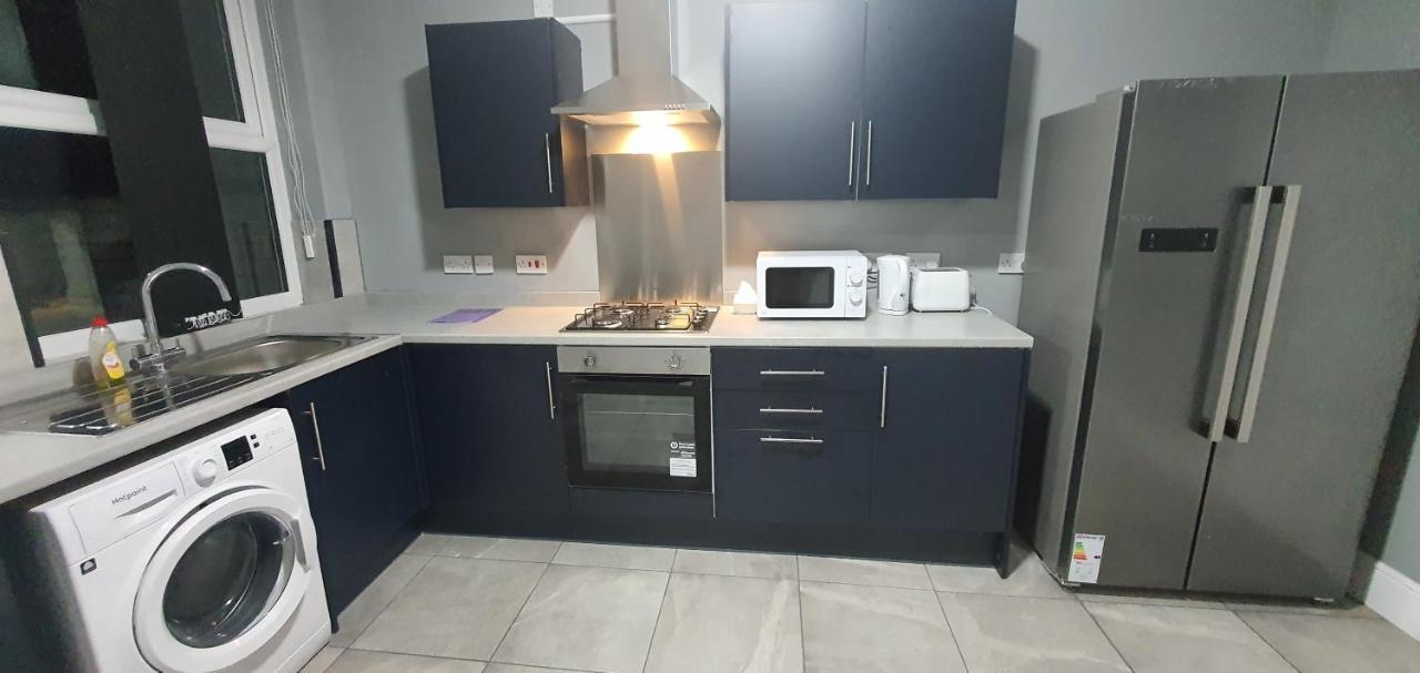 Coventry Elite House Aparthotel ภายนอก รูปภาพ